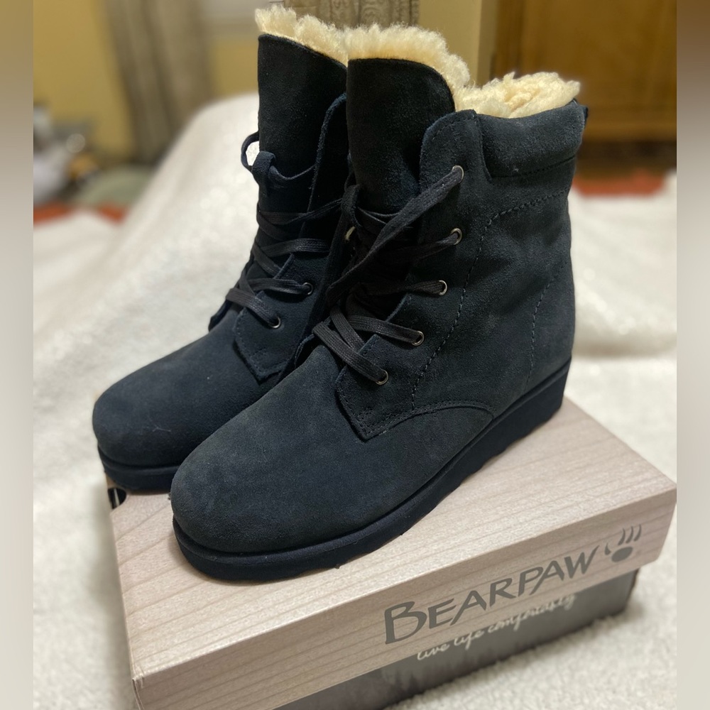 BEARPAW🔥 NAVY SIZE:11 GREAT CONDITION AnkleBoots Fleece Lined Winter Snow Suede